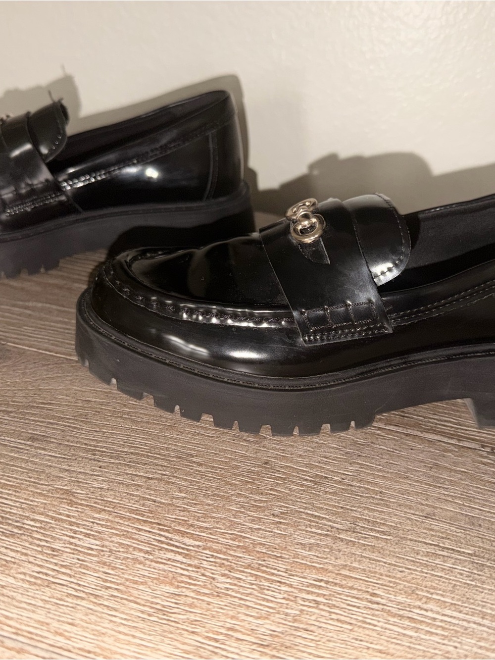 Kids Zara Black Patent Moccasin Loafers with Silver Bit size 1-1.5